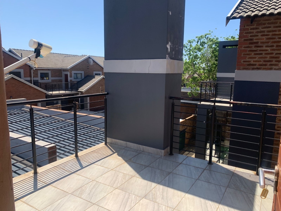 To Let 3 Bedroom Property for Rent in Heuwelsig Free State